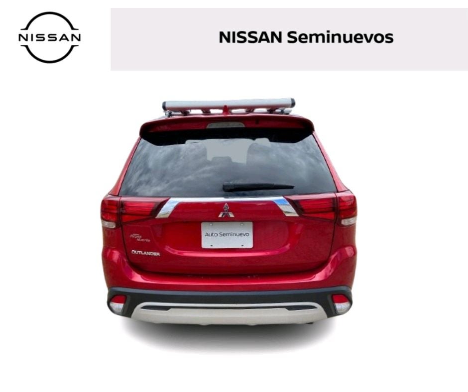 2022 Mitsubishi OUTLANDER 5 PTS SE PLUS 24L CVT 7 PAS CAMARA DE REVERSA QC RA-18